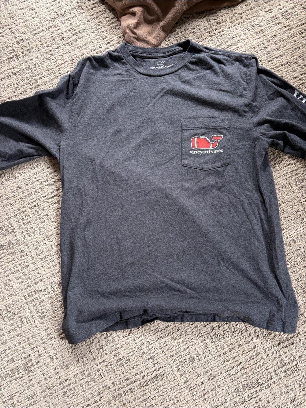 Vineyard Vines Long Sleeve T shirt Excellent condition